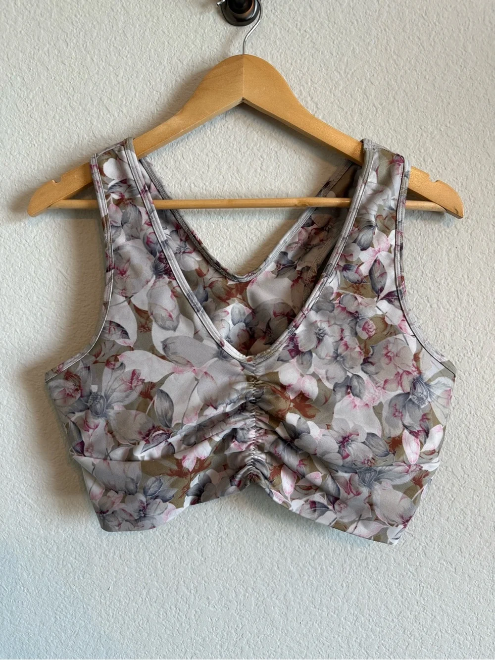 Savvi Julia Racerback Front Rouching Scoop Neck Floral Sports Bra Size XL